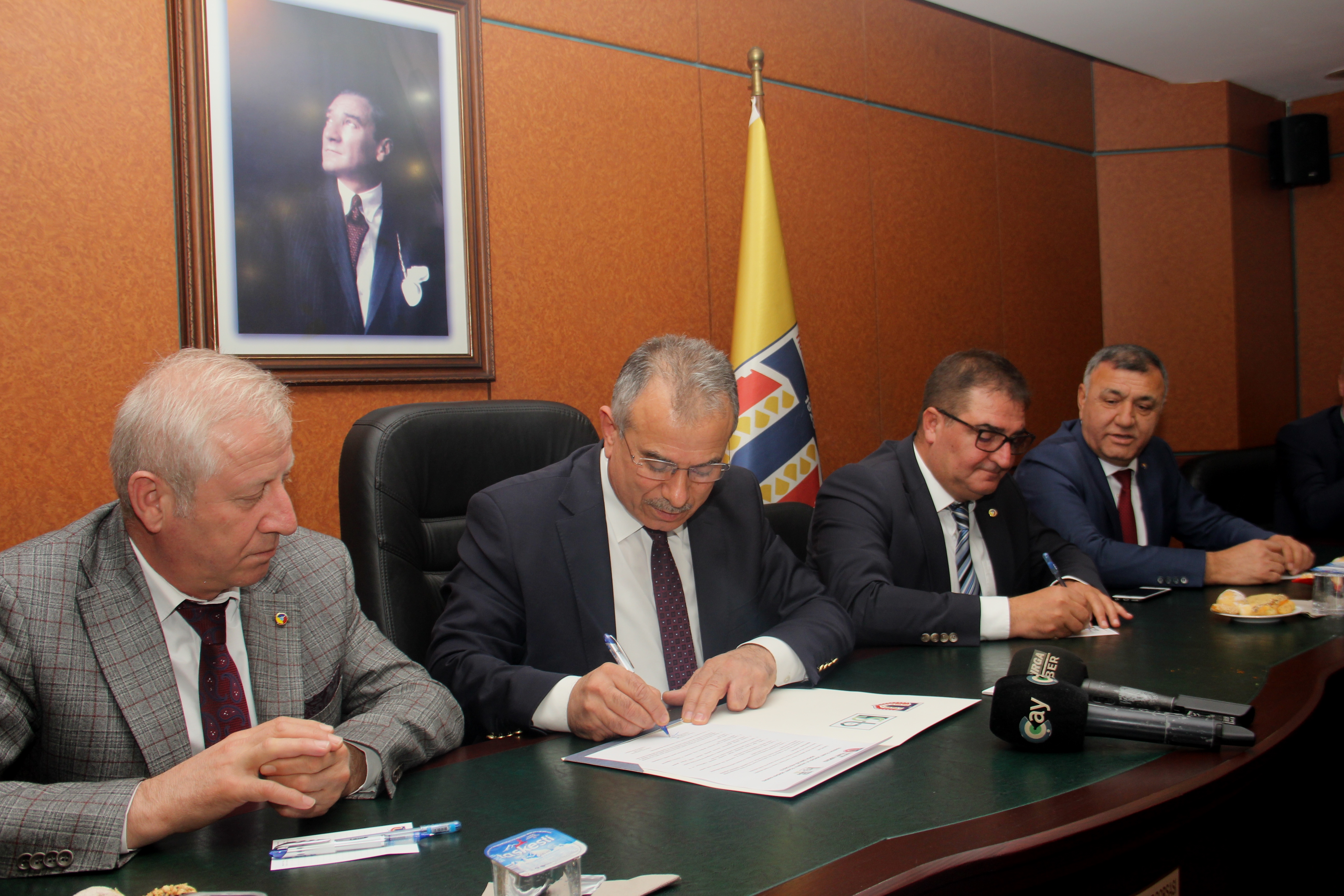 Trabzon ile Sakarya Ticaret Borsası İşbirliği Protokolü yaptı