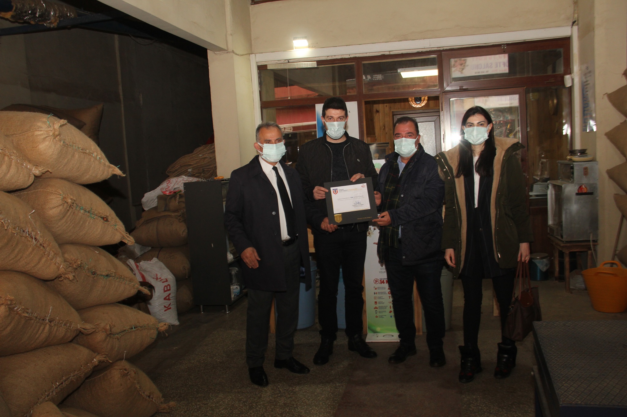 Fındık tüccarları Trabzon’da site istiyor