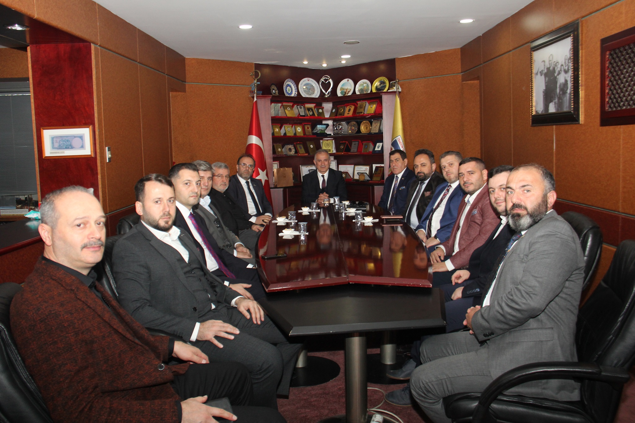 MÜSİAD Başkanı Ofluoğlu’ndan borsaya ziyaret