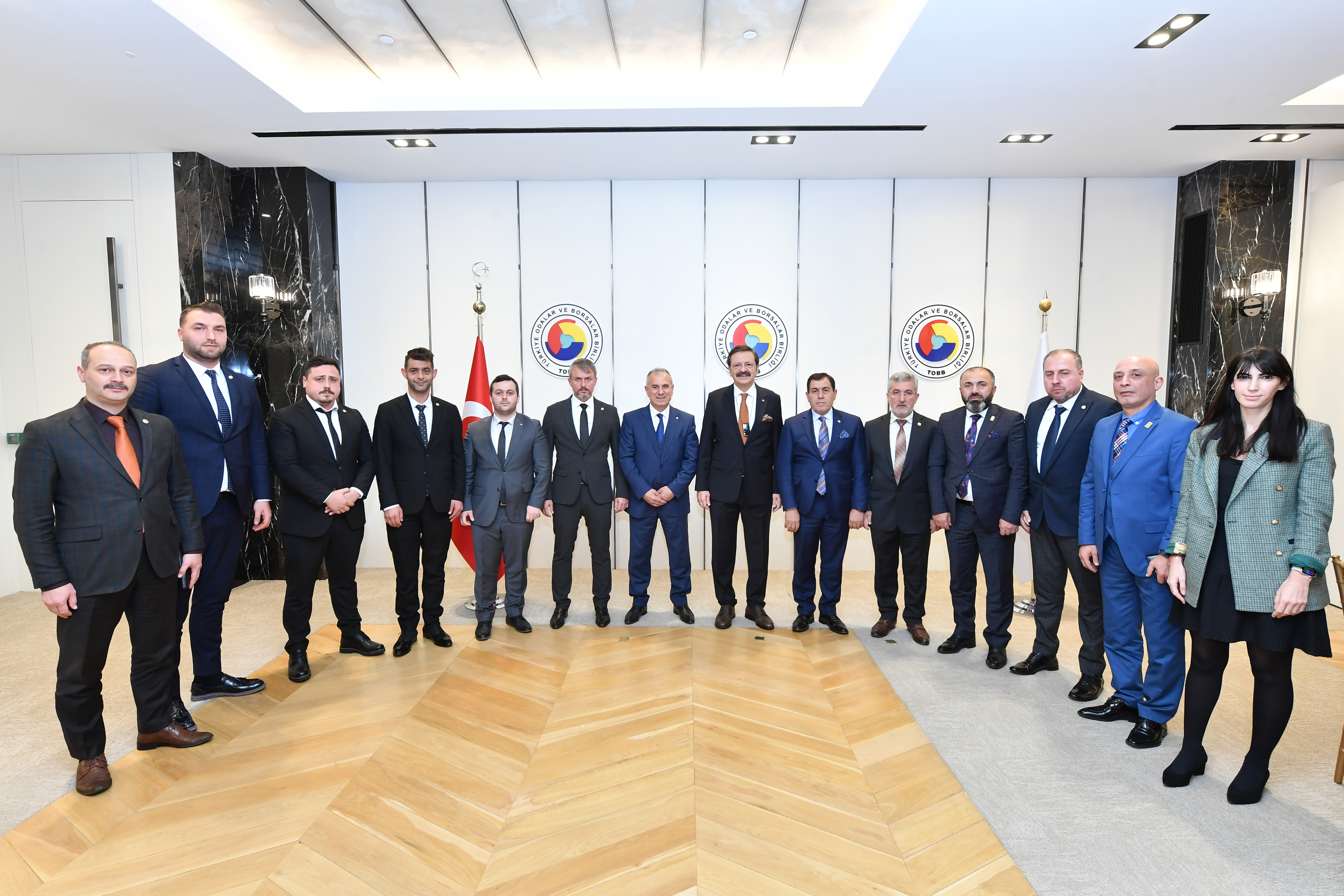 Borsa Heyeti'nden TOBB Başkanı Hisarcıklıoğlu'na ziyaret