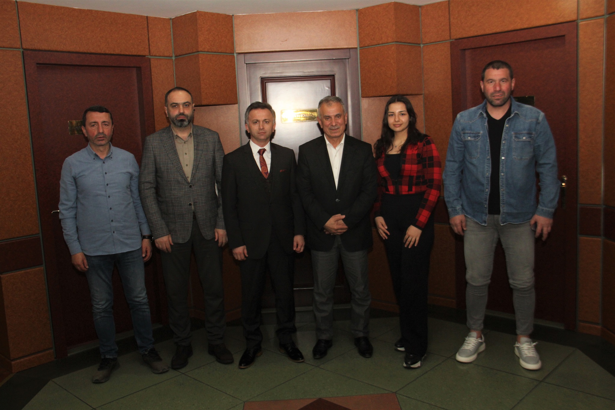 Yomra Vakfı Heyeti’nden borsaya ziyaret