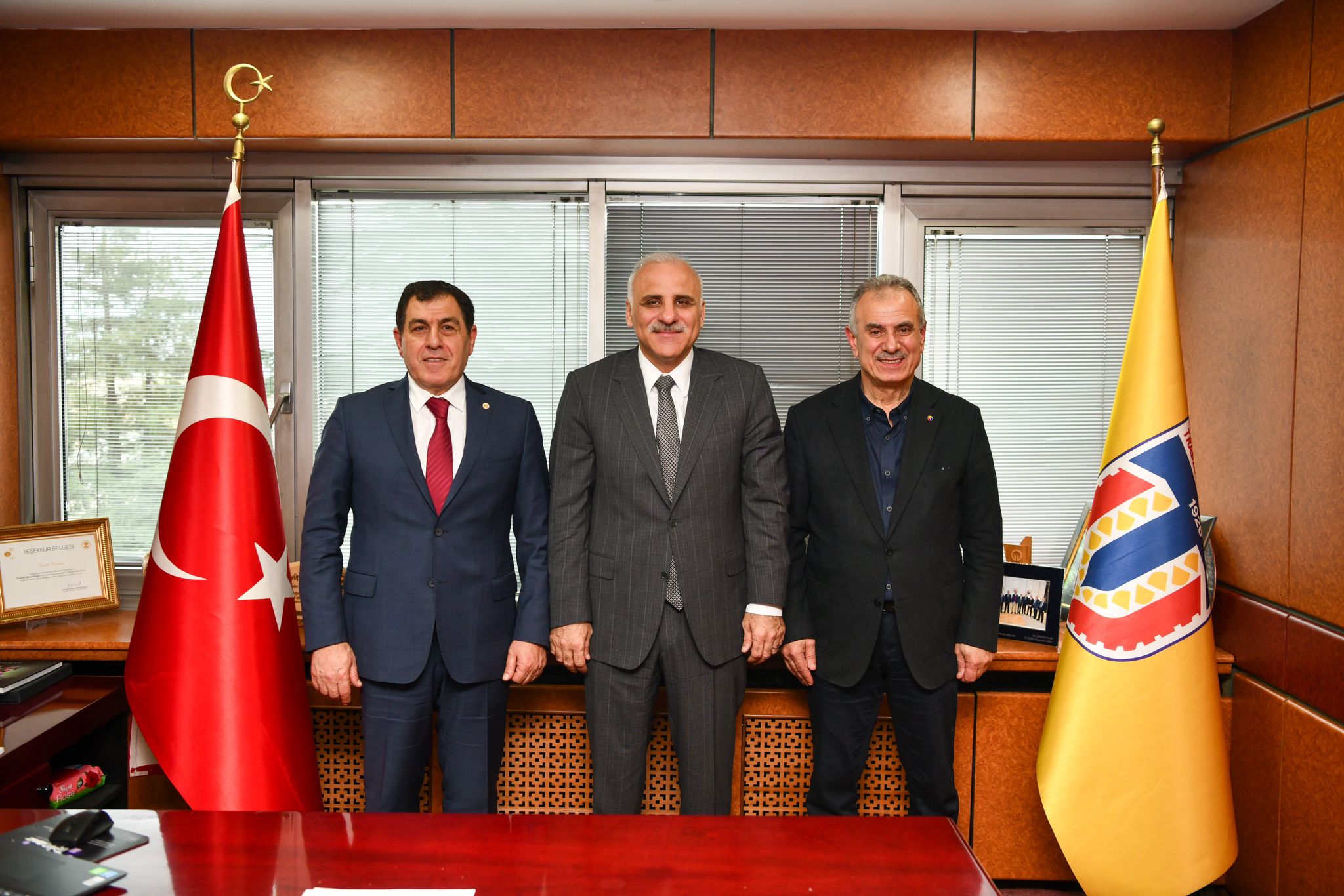 Başkan Zorluoğlu’ndan borsaya ziyaret